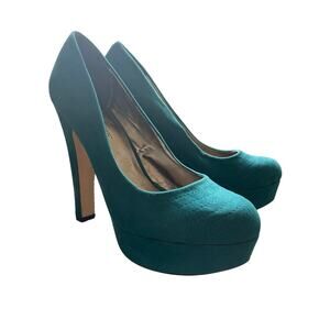 Just fabulous teal green embroidered platform heels Sz 8.5 and women’s